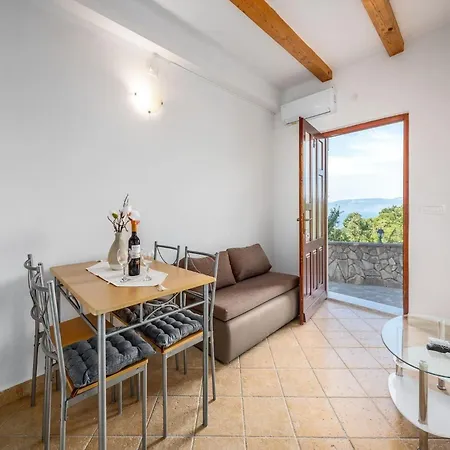 In With Stunning Sea View