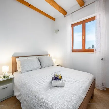 Appartement In With Stunning Sea View Drenje (Istria)
